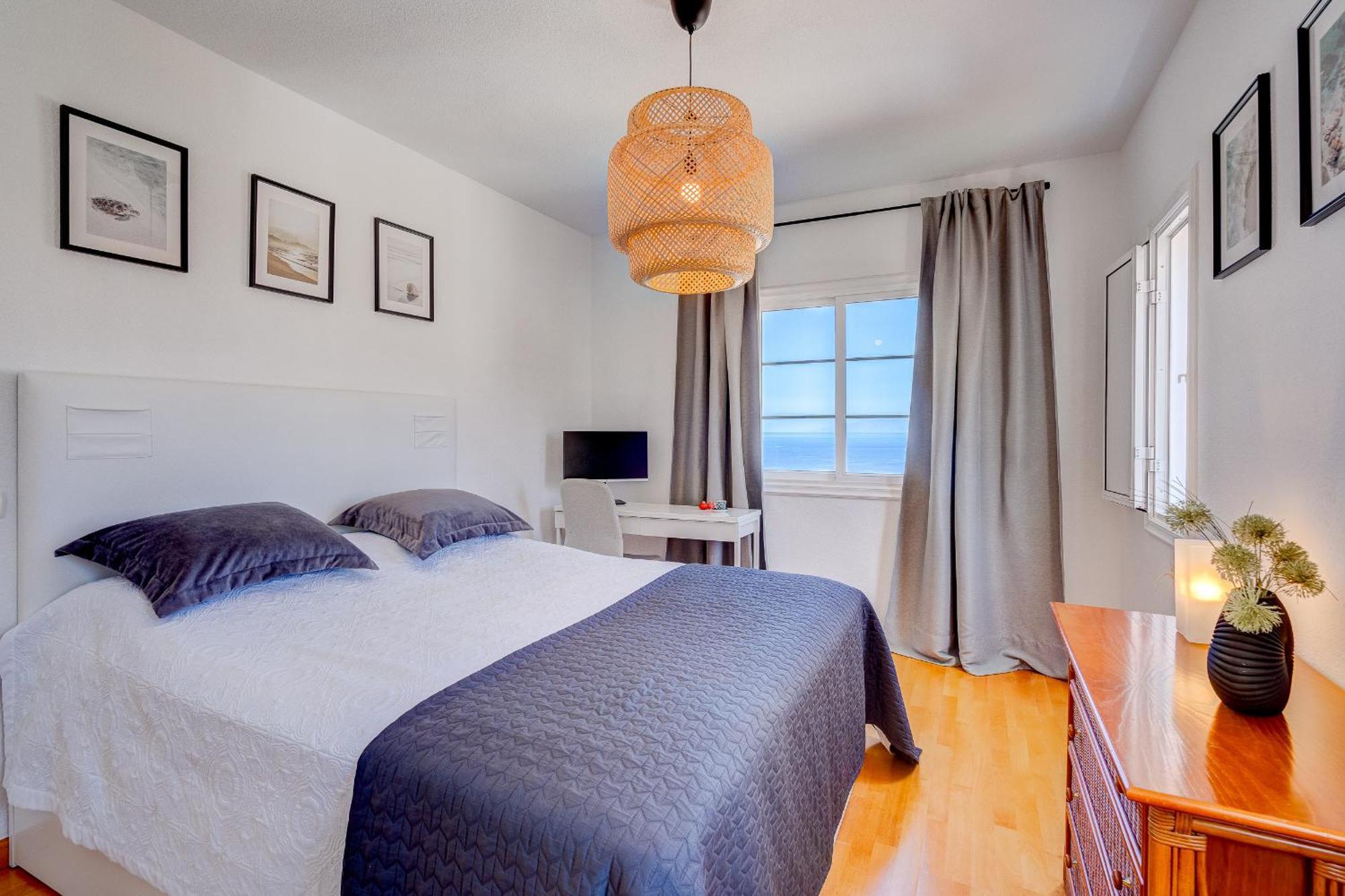 Bellarosa Sunset Ocean View In With Airco, Garage Apartment
